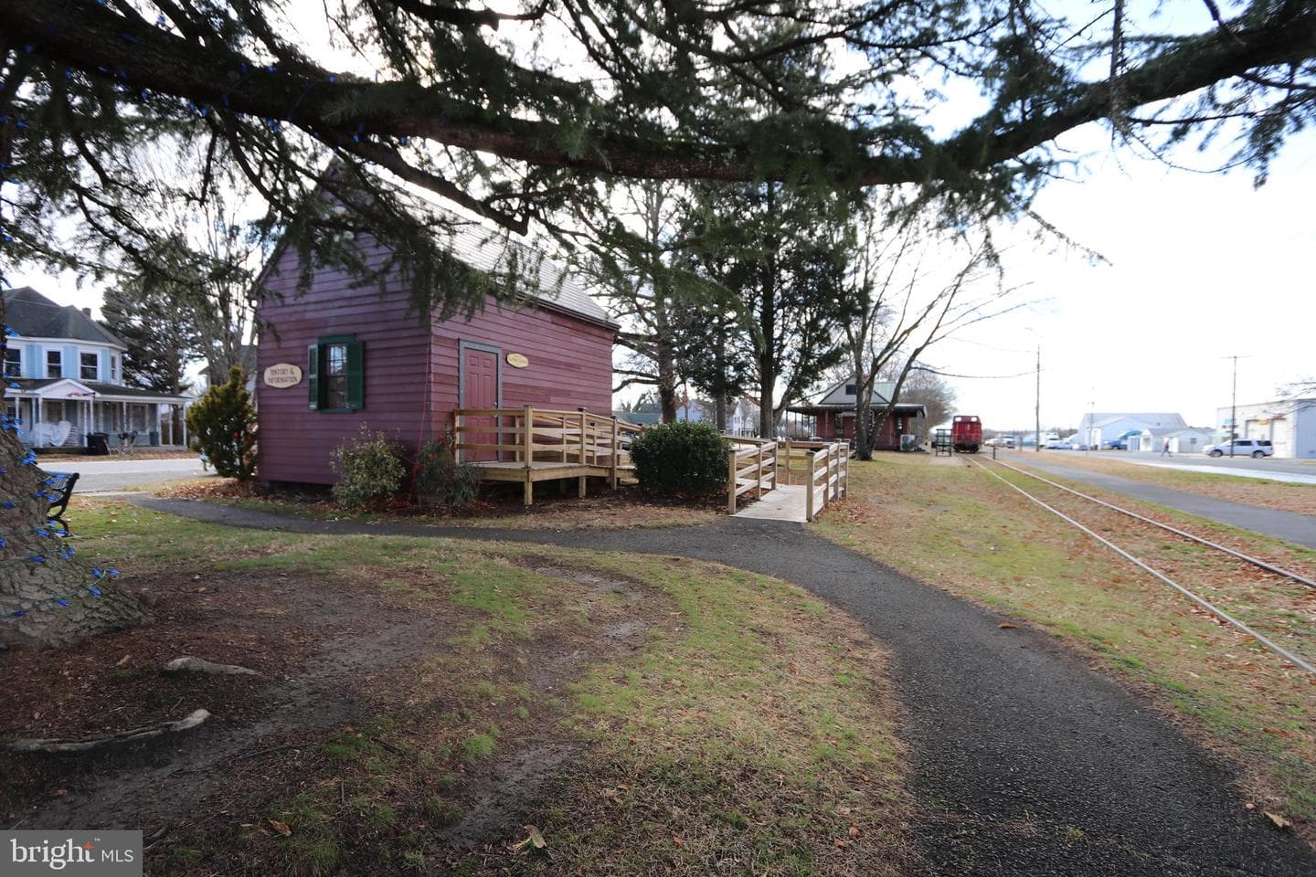 12658 Oakland photo 43