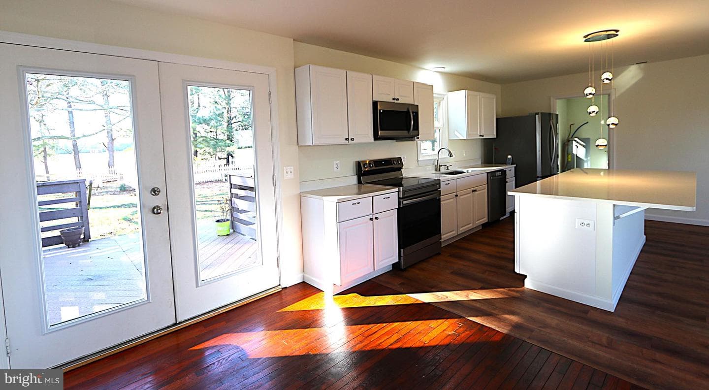 12658 Oakland photo 6