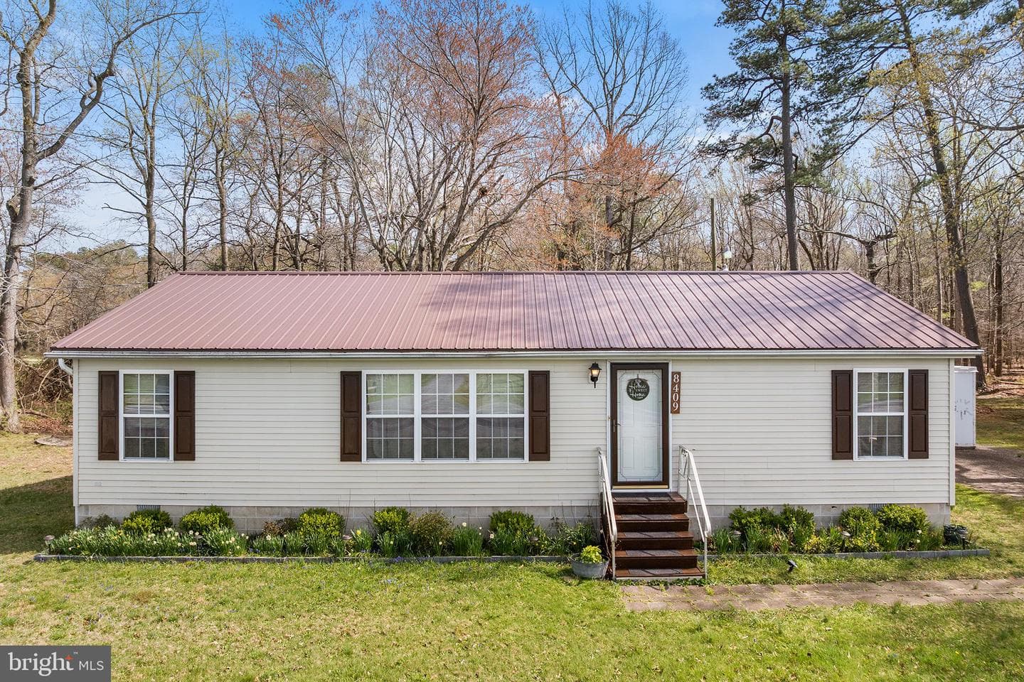 8409 Harmony Road photo 2