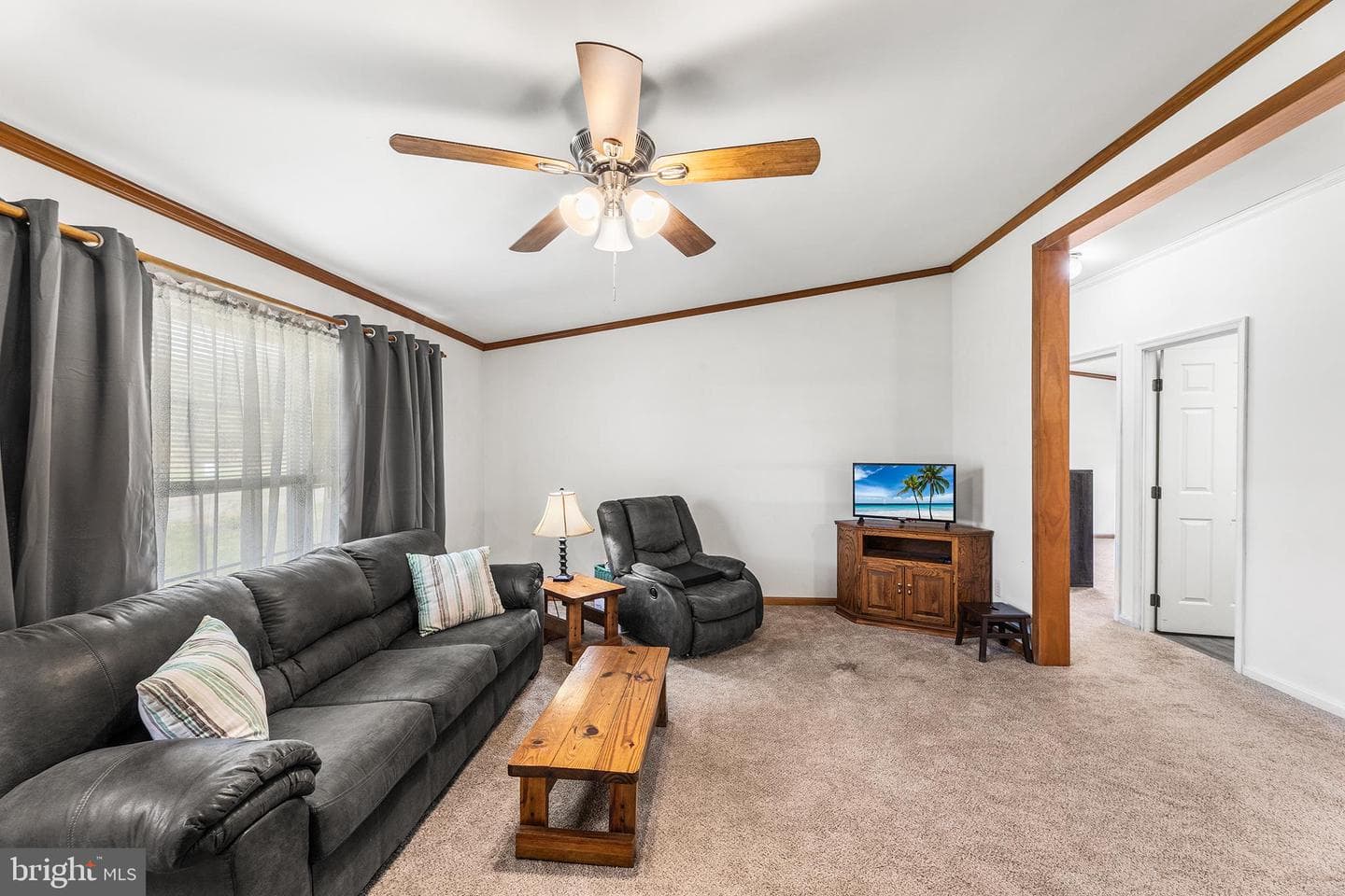 8409 Harmony Road photo 5