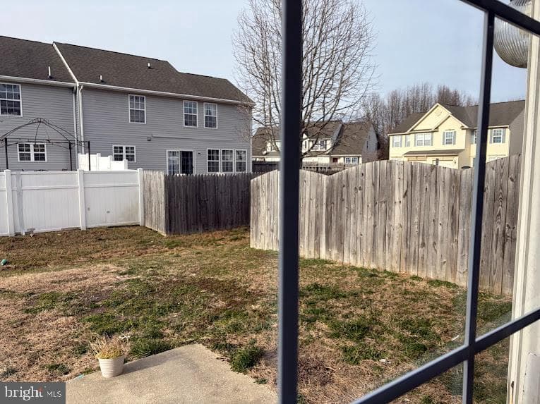 515 Vaughn Avenue photo 15