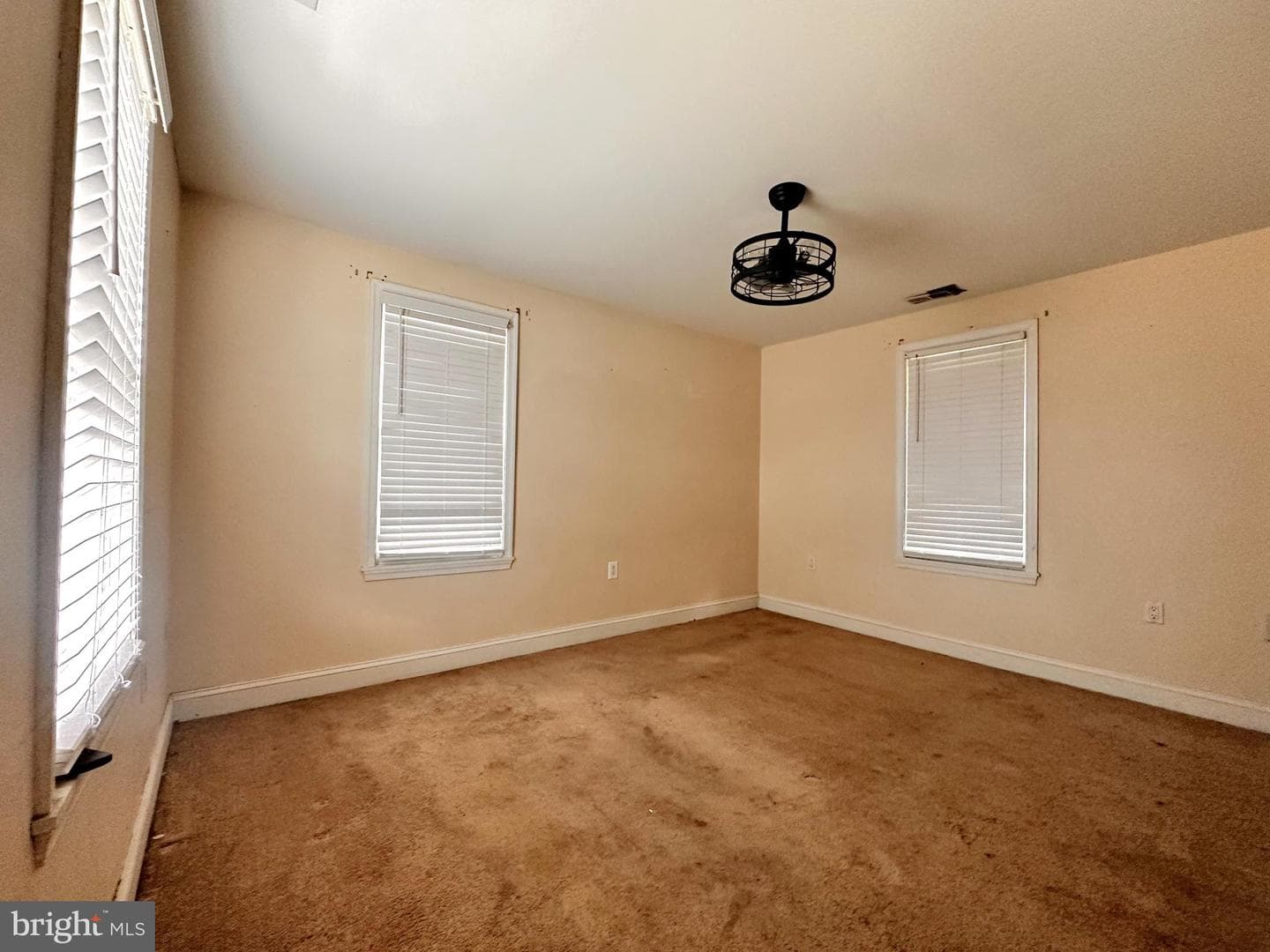 102 S Academy Street photo 17