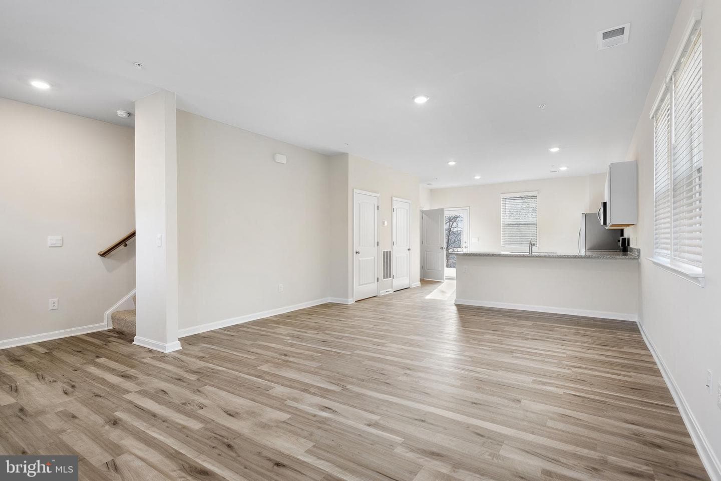 163 Riverwalk Terrace photo 7