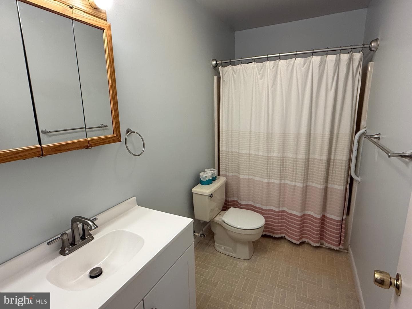 341 Academy Avenue photo 14