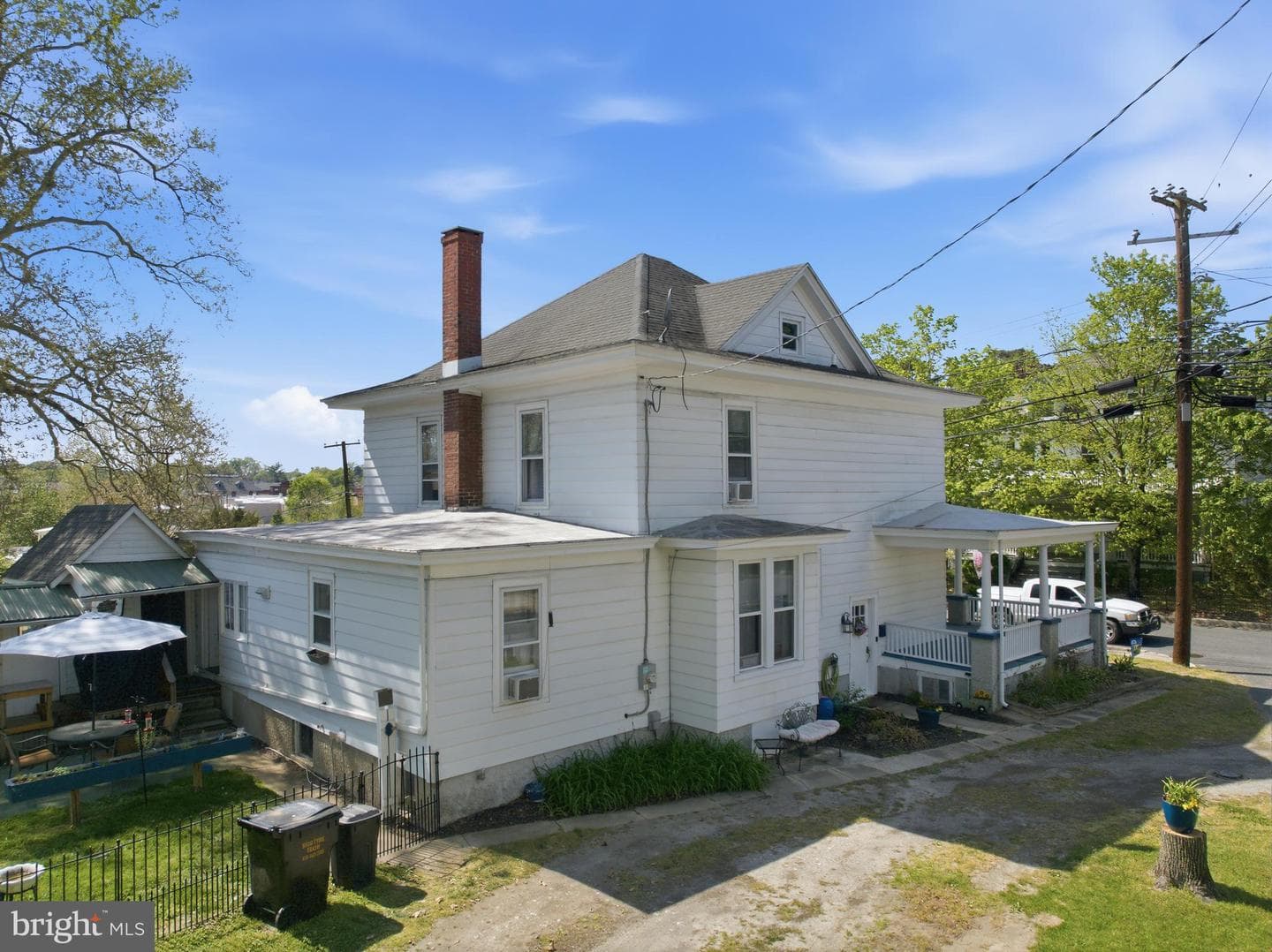 121 E Central Avenue photo 35