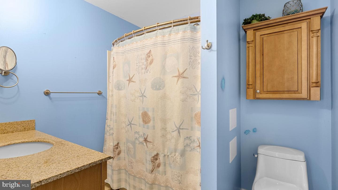 208 Oriole Avenue photo 10