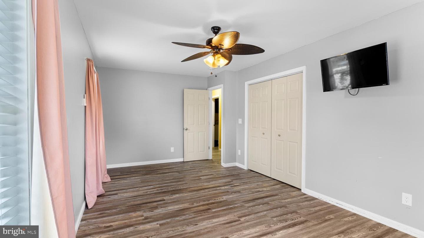 208 Oriole Avenue photo 14