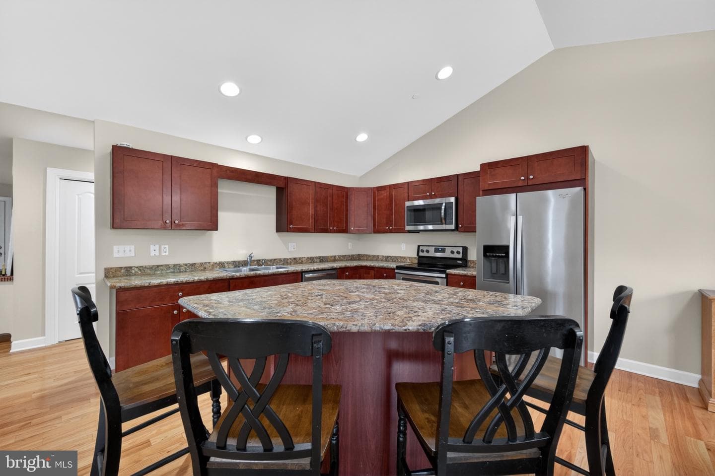 23283 Magnolia Hills Road photo 10