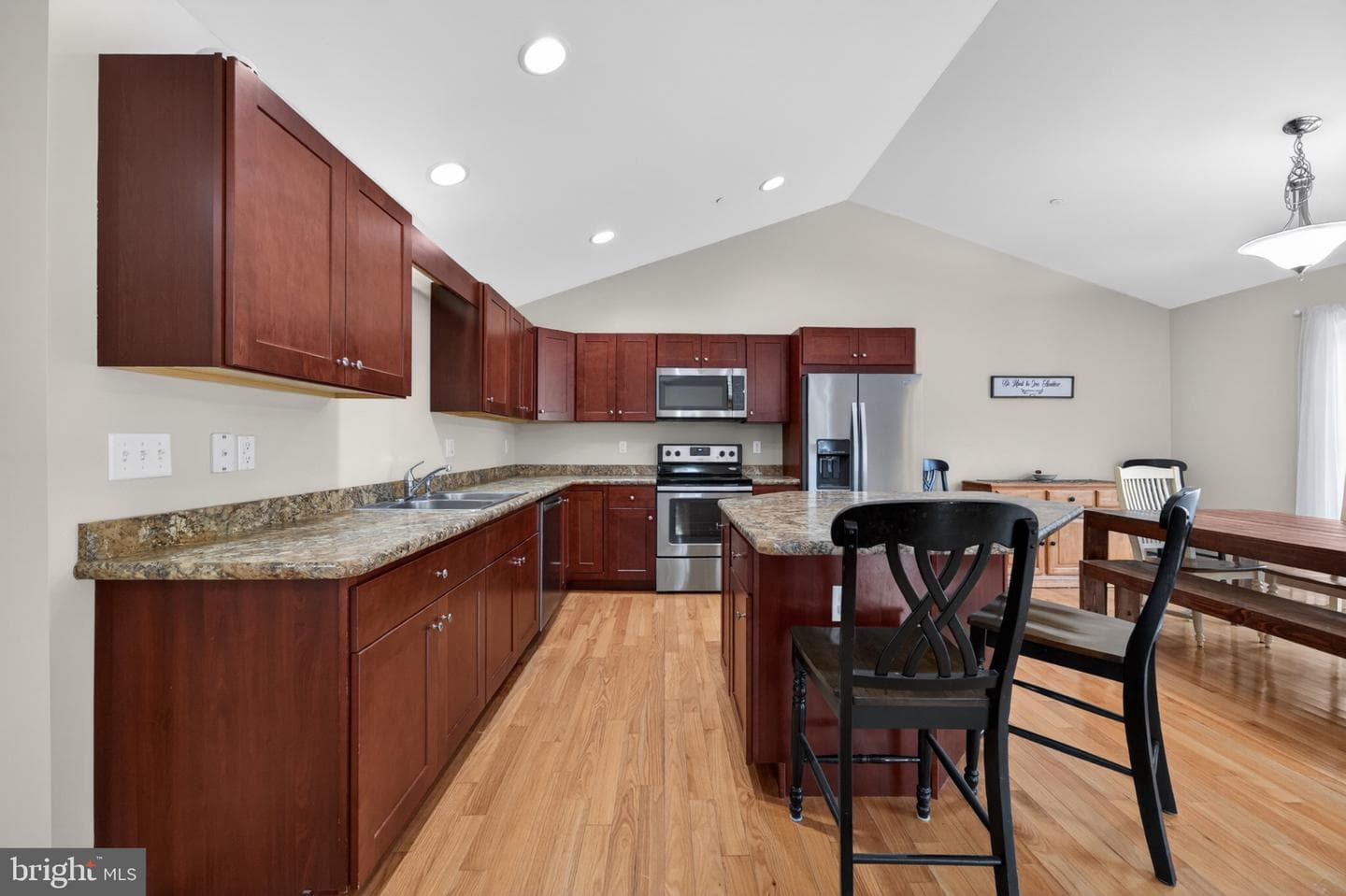23283 Magnolia Hills Road photo 11