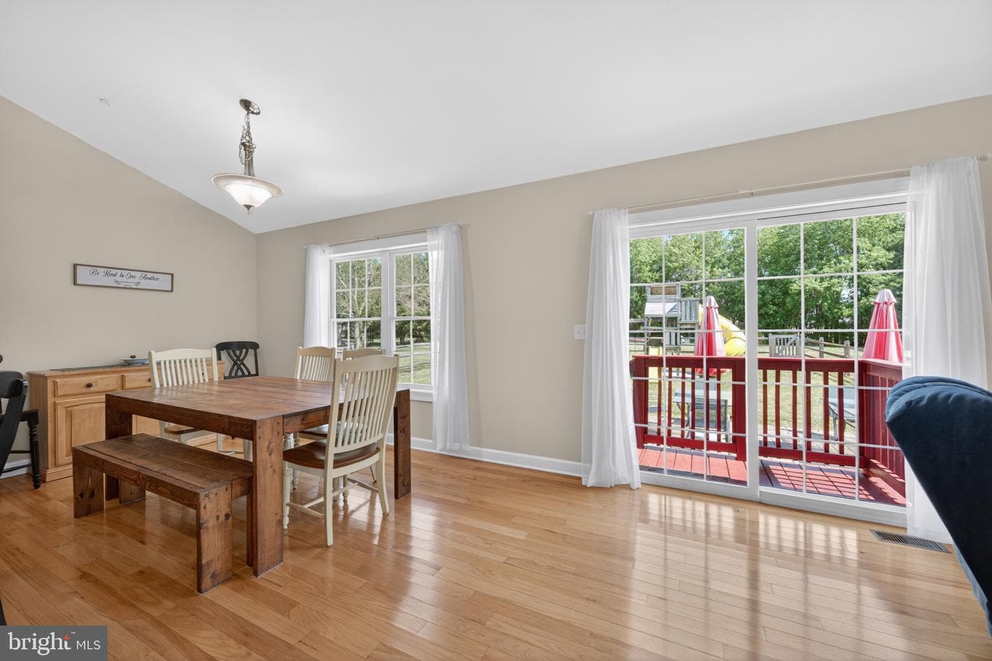 23283 Magnolia Hills Road photo 18