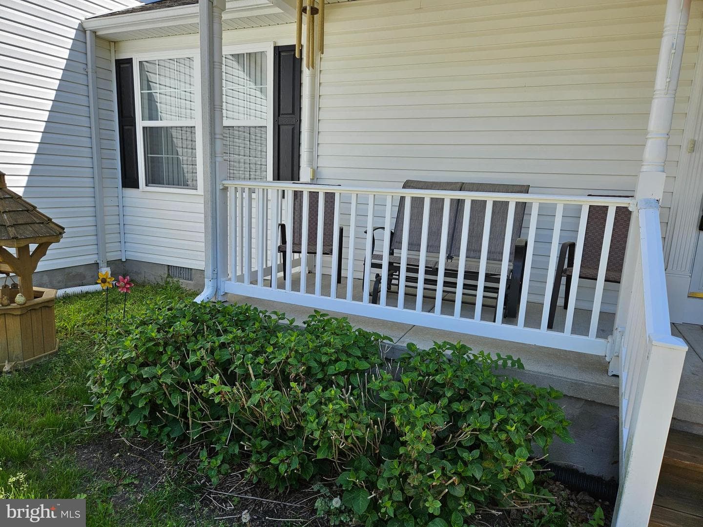 1308 Chesapeake Dr photo 3