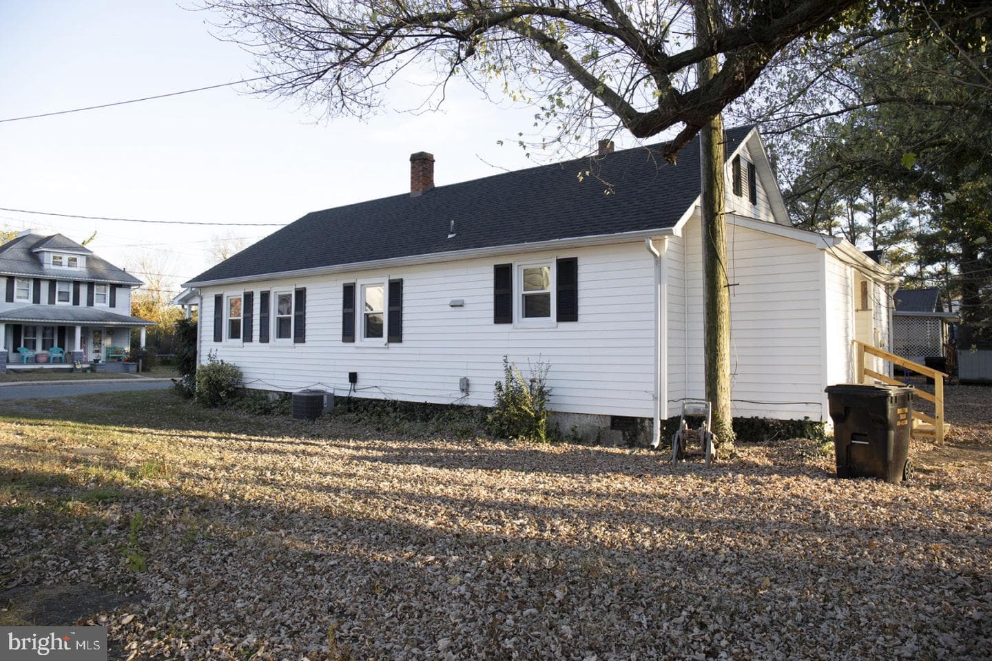 313 Holt Street photo 11