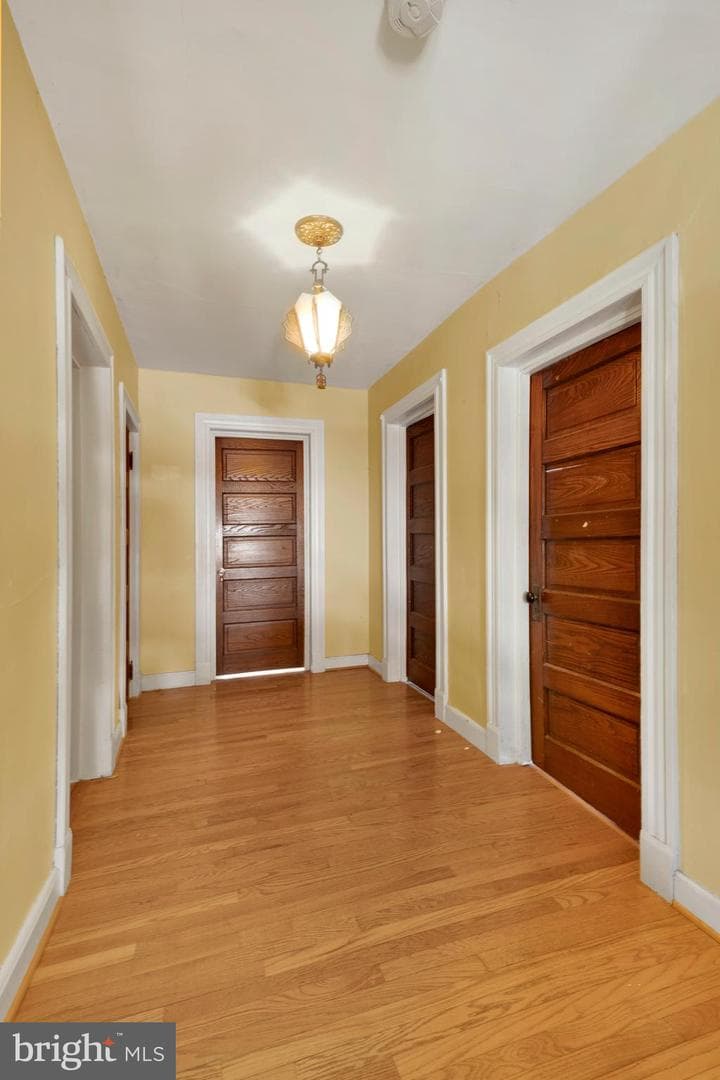 209 W Sunset Avenue photo 34