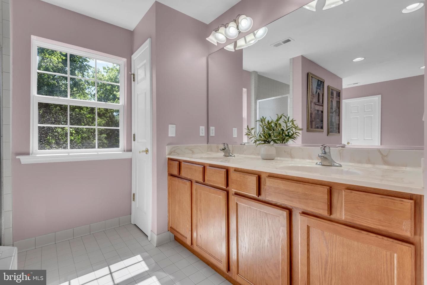109 Briarwood Circle photo 43