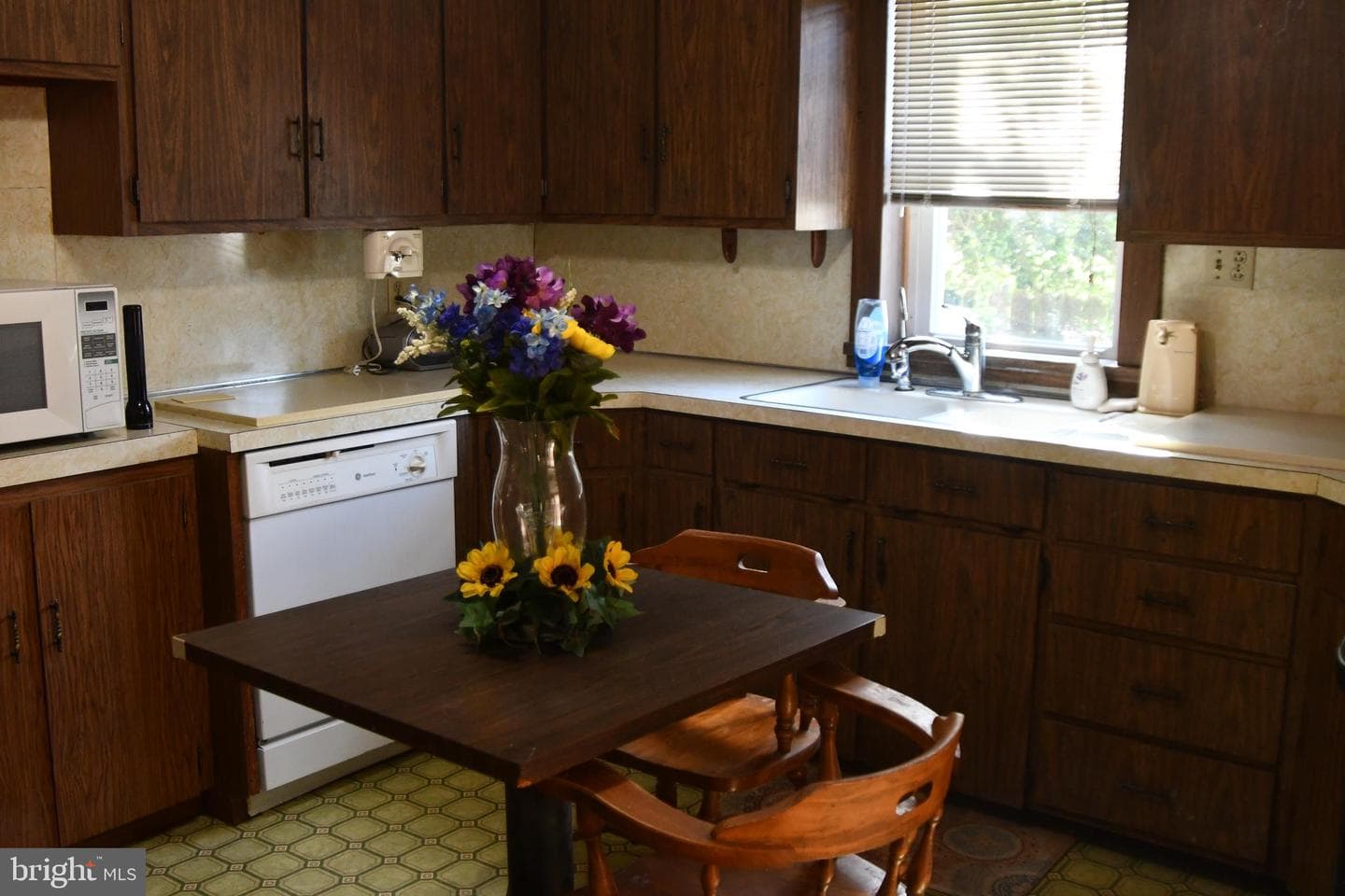 158 Wright Street photo 11