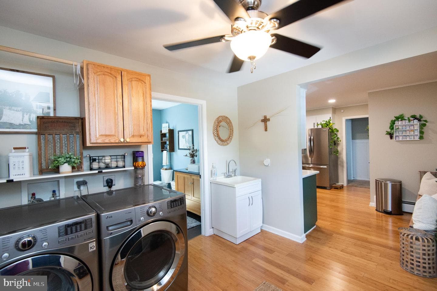 129 Bloomingdale Avenue photo 31