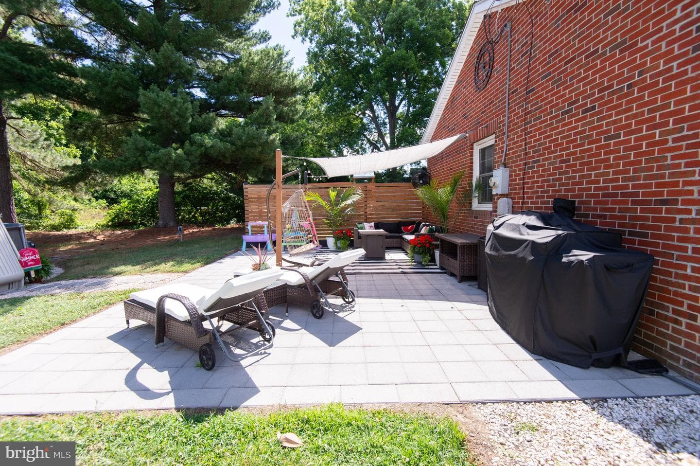 129 Bloomingdale Avenue photo 45
