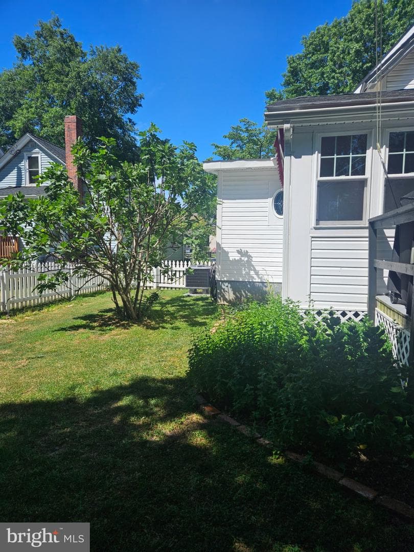 202 Central Avenue photo 22