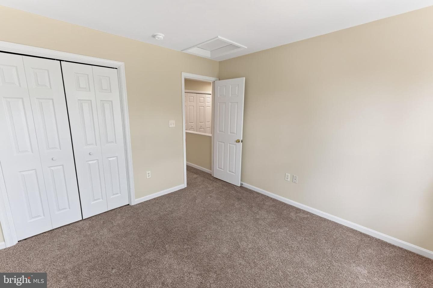 502 Kathryn Court photo 32