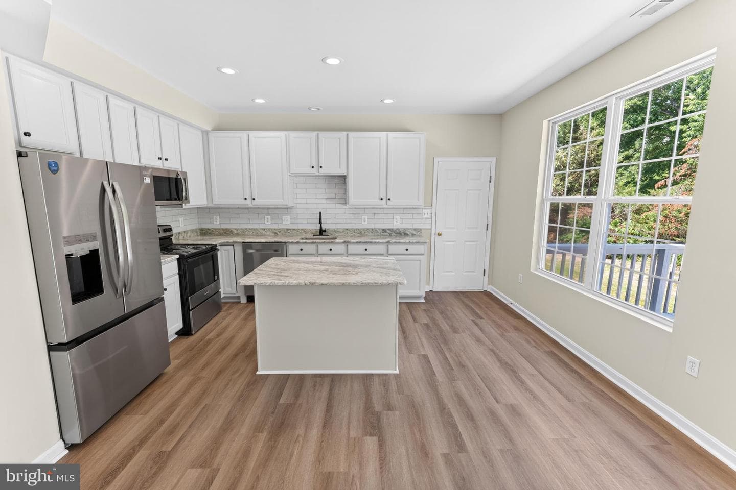 502 Kathryn Court photo 6
