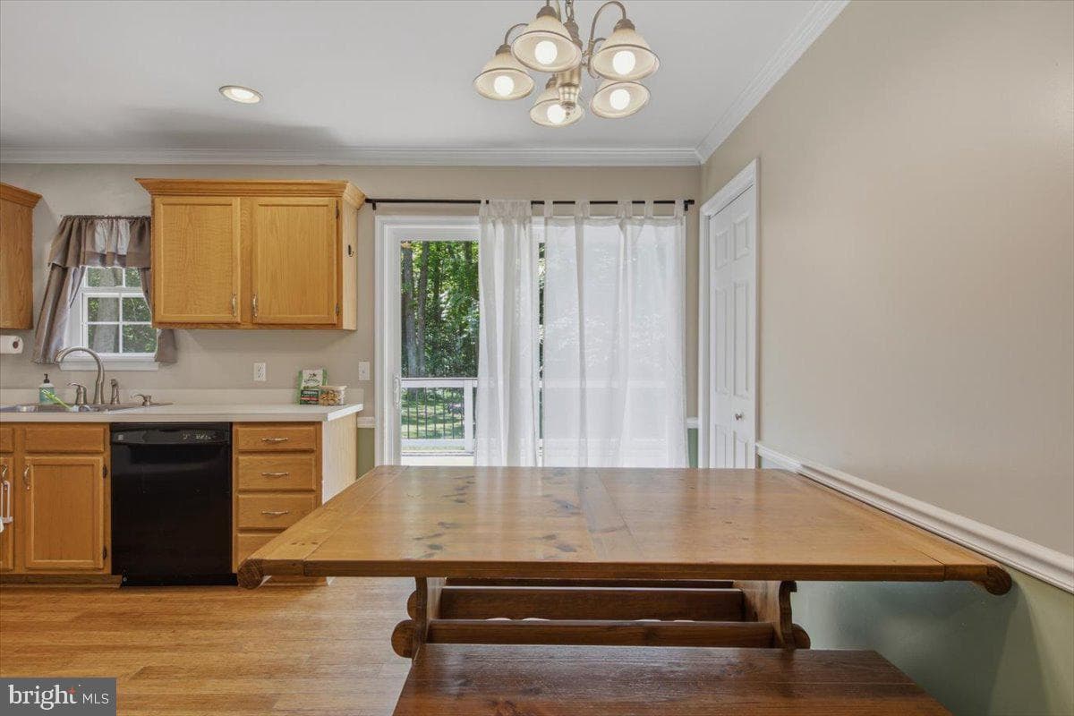 25389 Kent Street photo 6