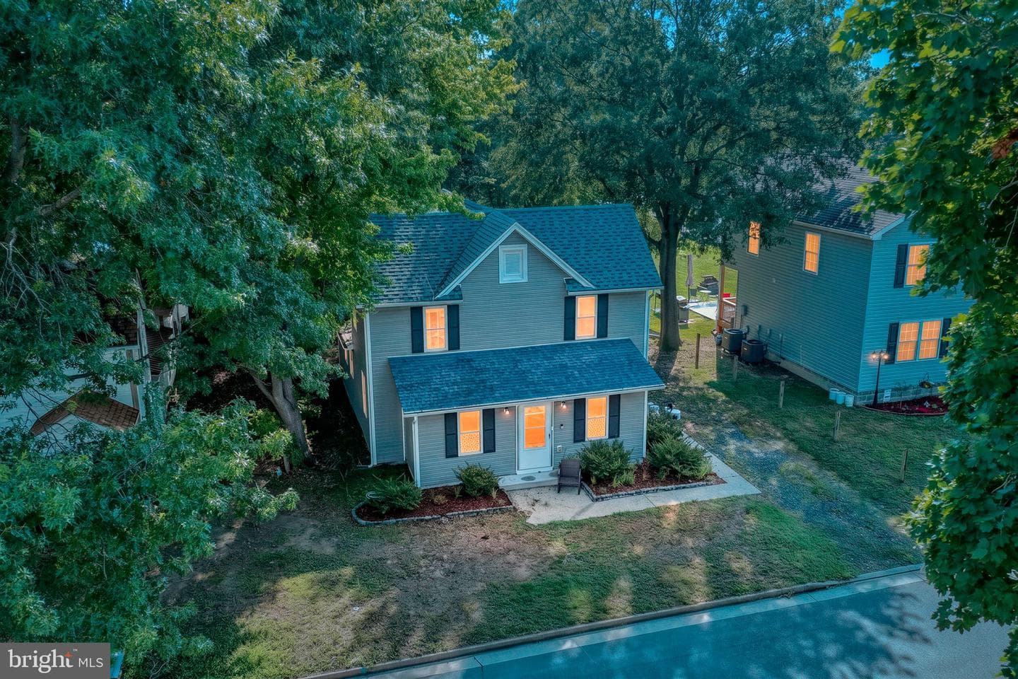 306 Caroline Avenue photo 1