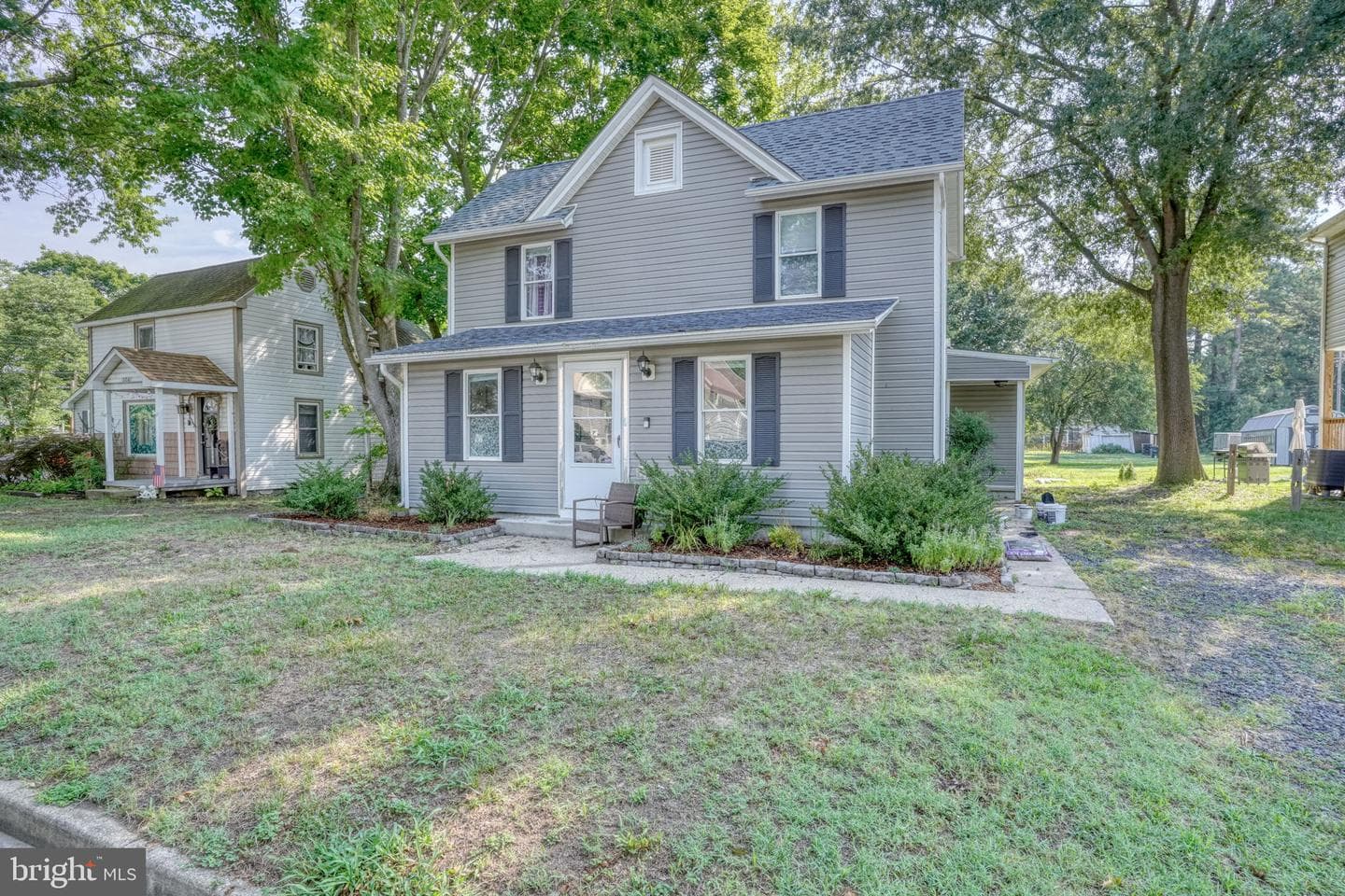 306 Caroline Avenue photo 2
