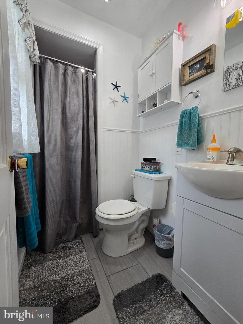 104 Charlotte Avenue photo 32