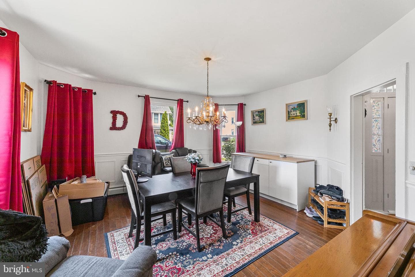 111 Maple Avenue photo 13