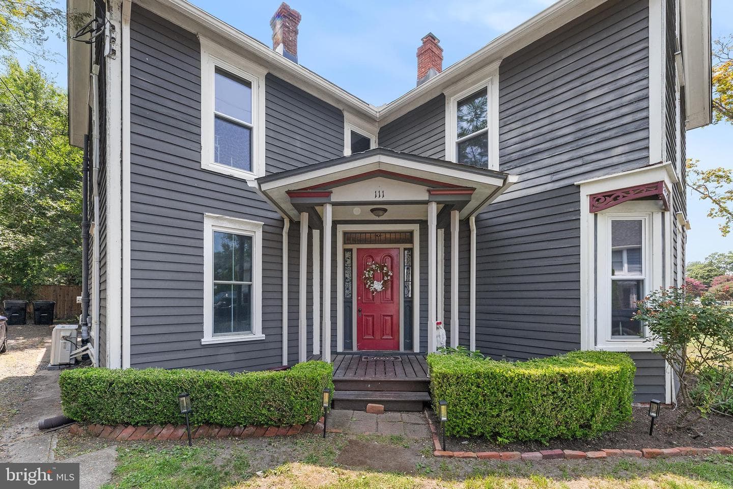 111 Maple Avenue photo 6
