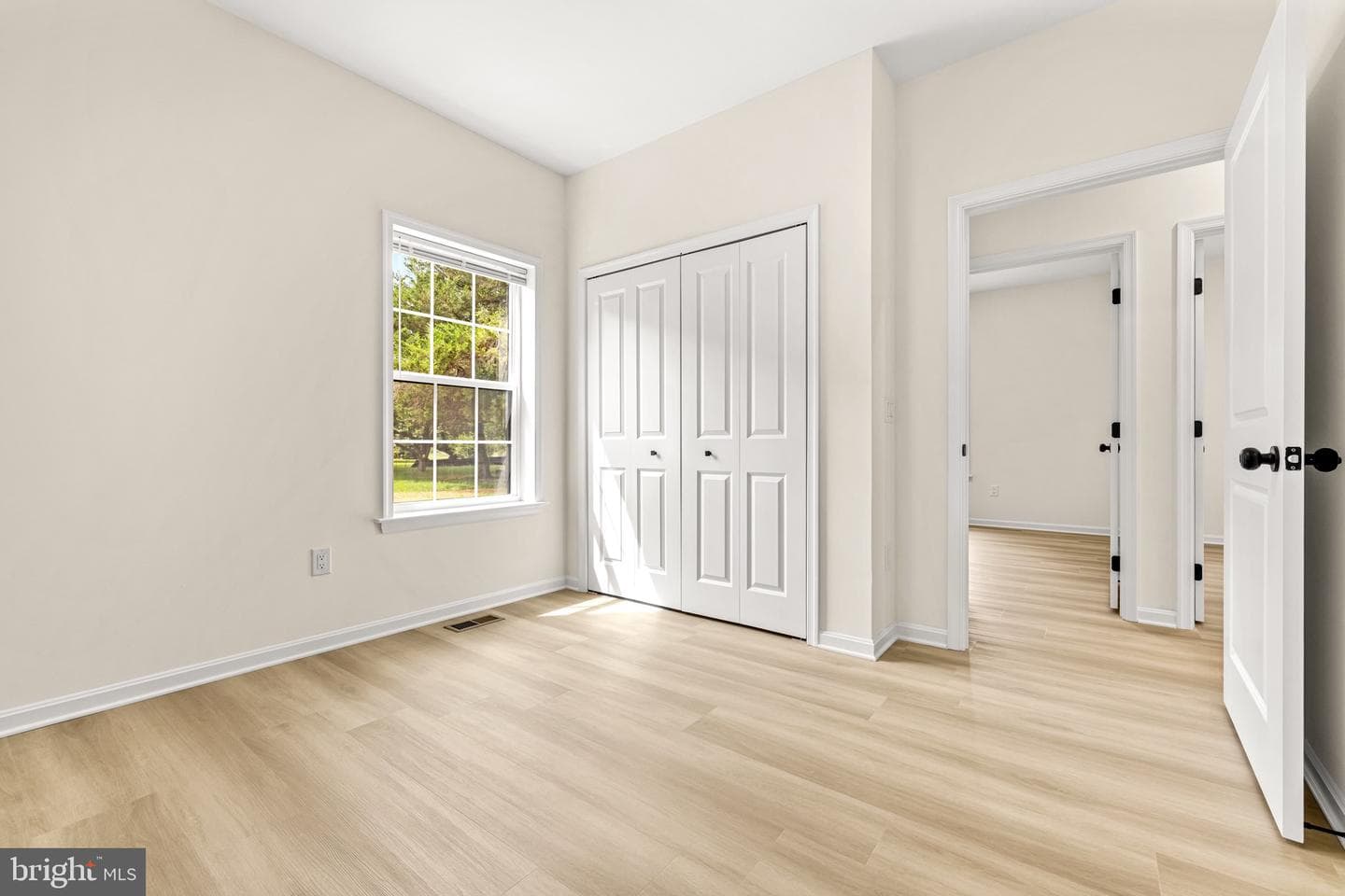 5 Sunrise Ave photo 24