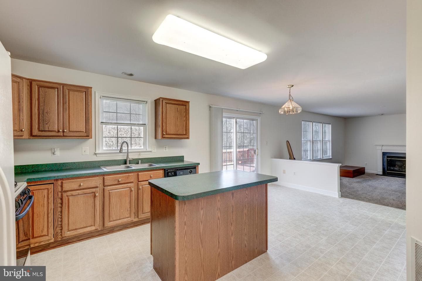 7680 Swallow Road photo 29