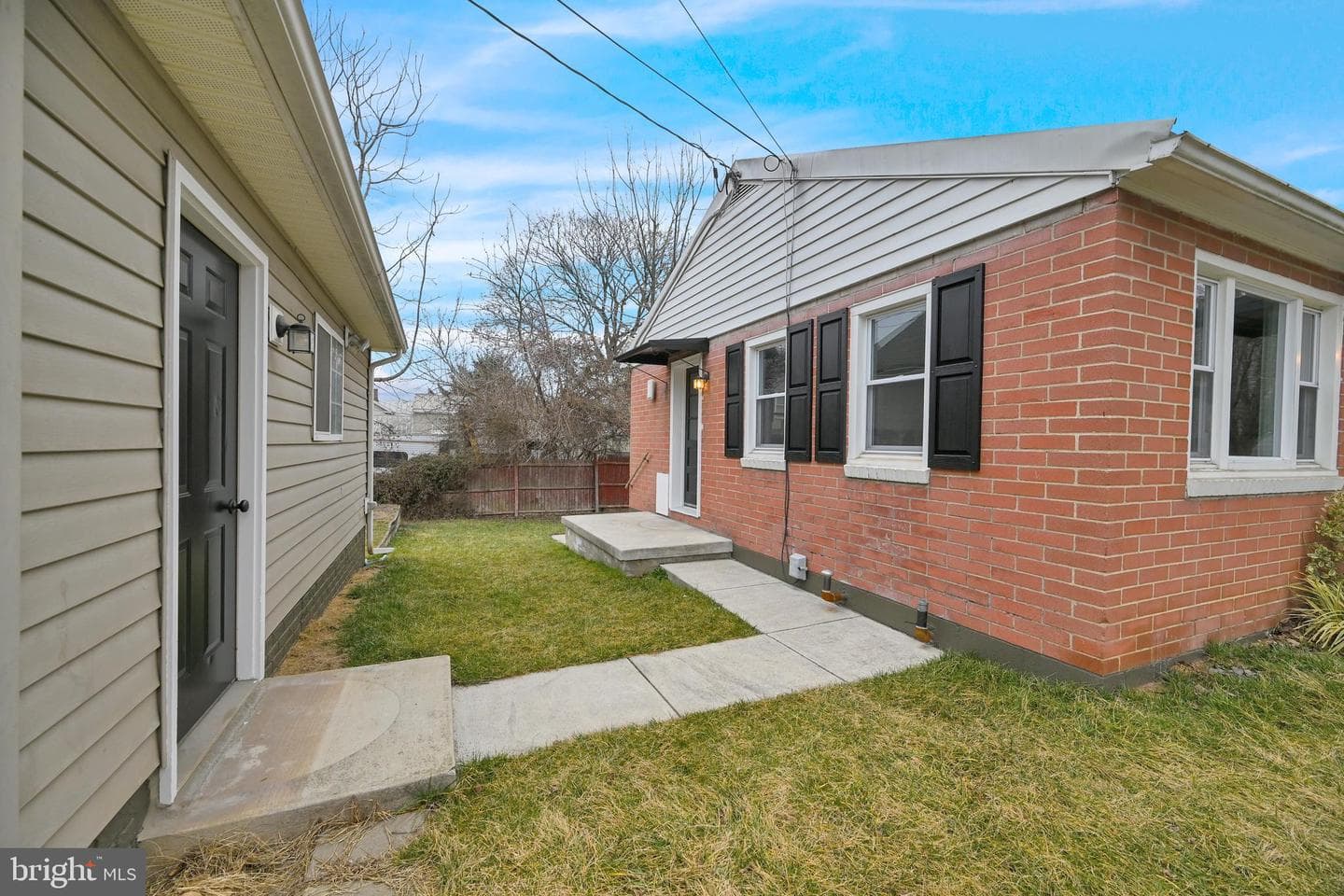 101 E Thomas Street photo 37