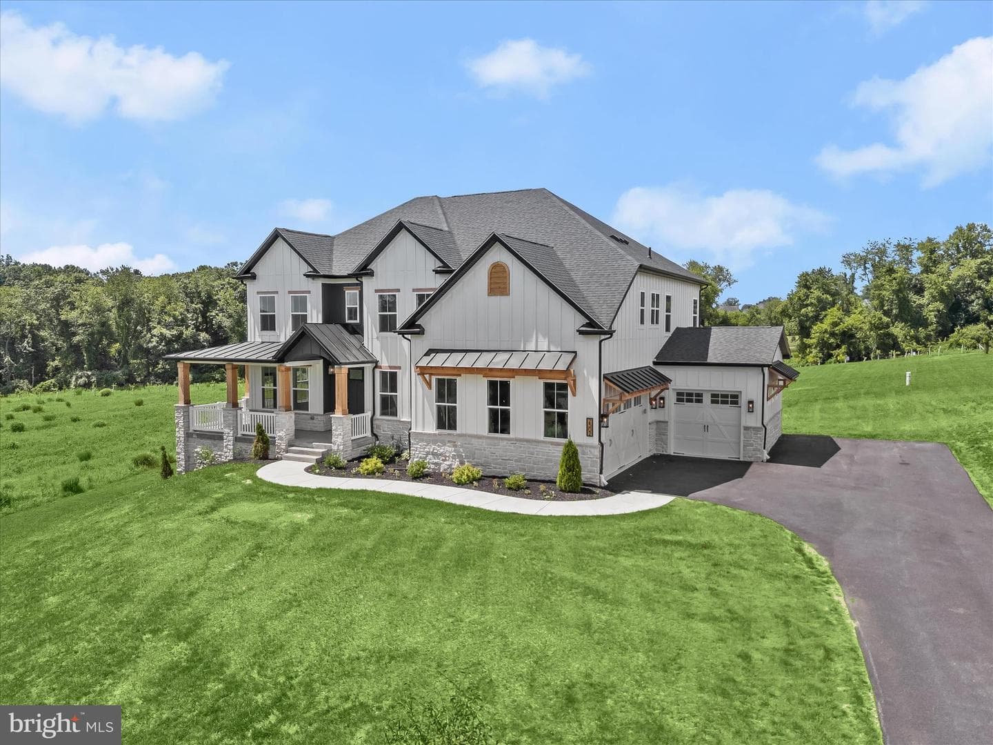 2502 Triumph Drive photo 68