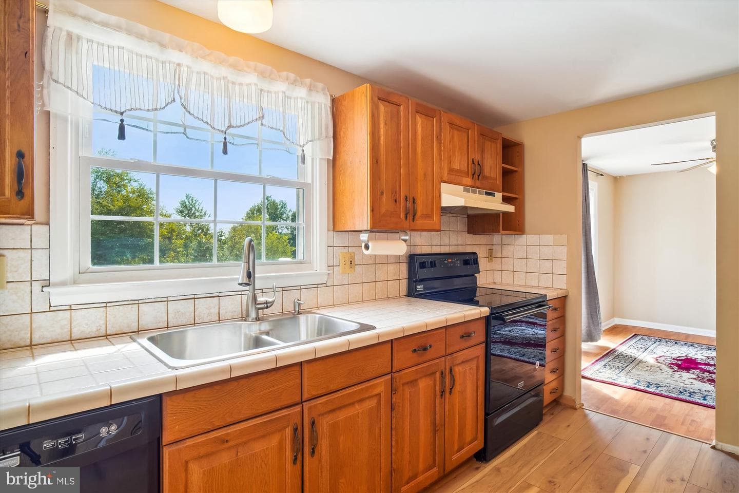 5001 Woodbine Road photo 11