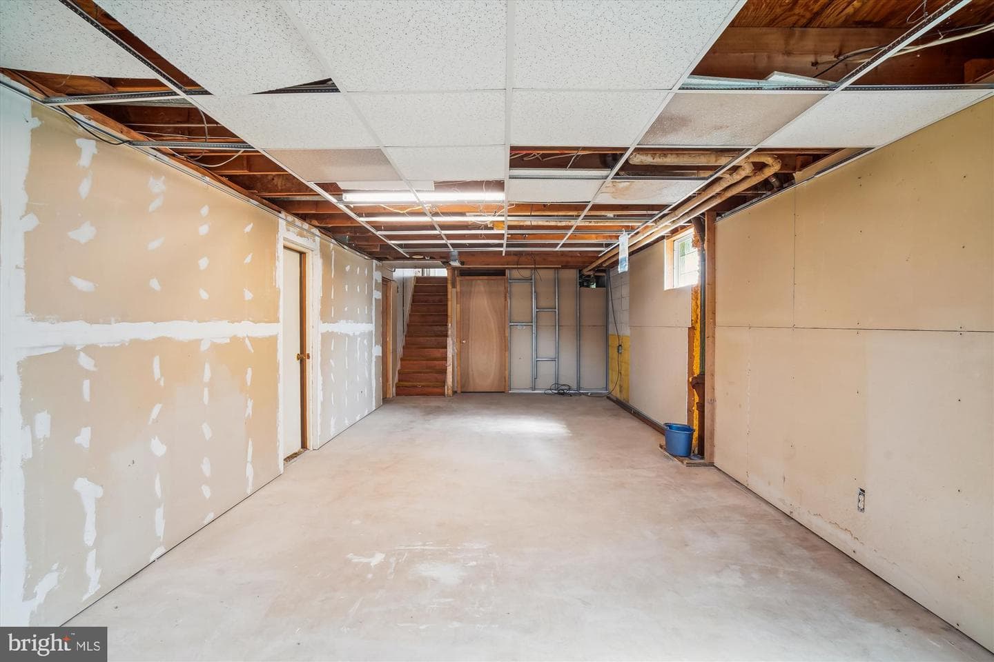 5001 Woodbine Road photo 23