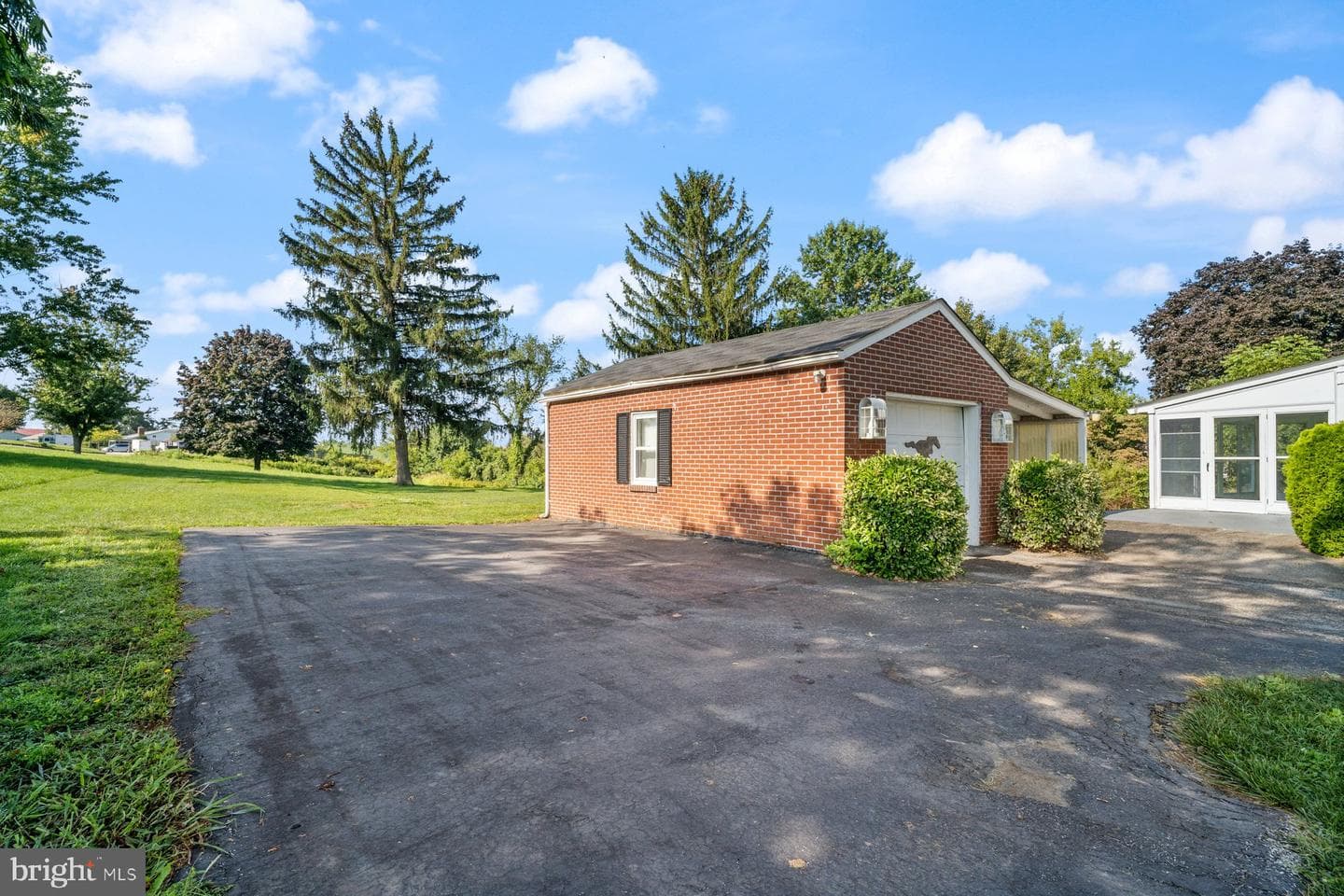 15 Pleasant Valley Road photo 35