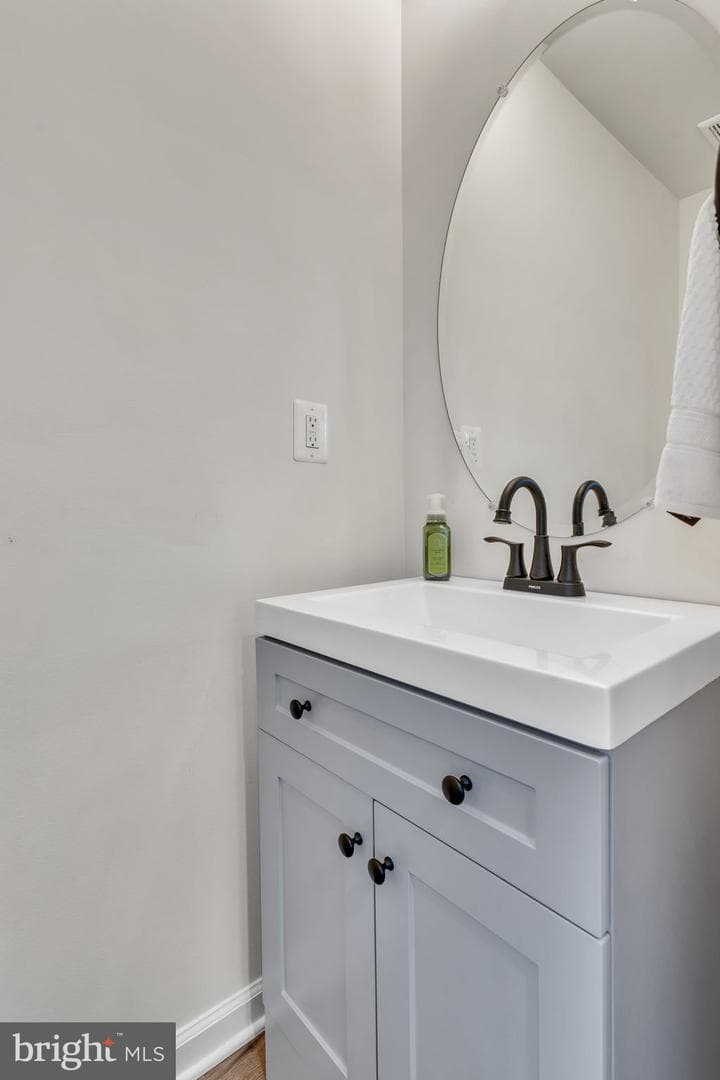 341 Crimson Avenue photo 47