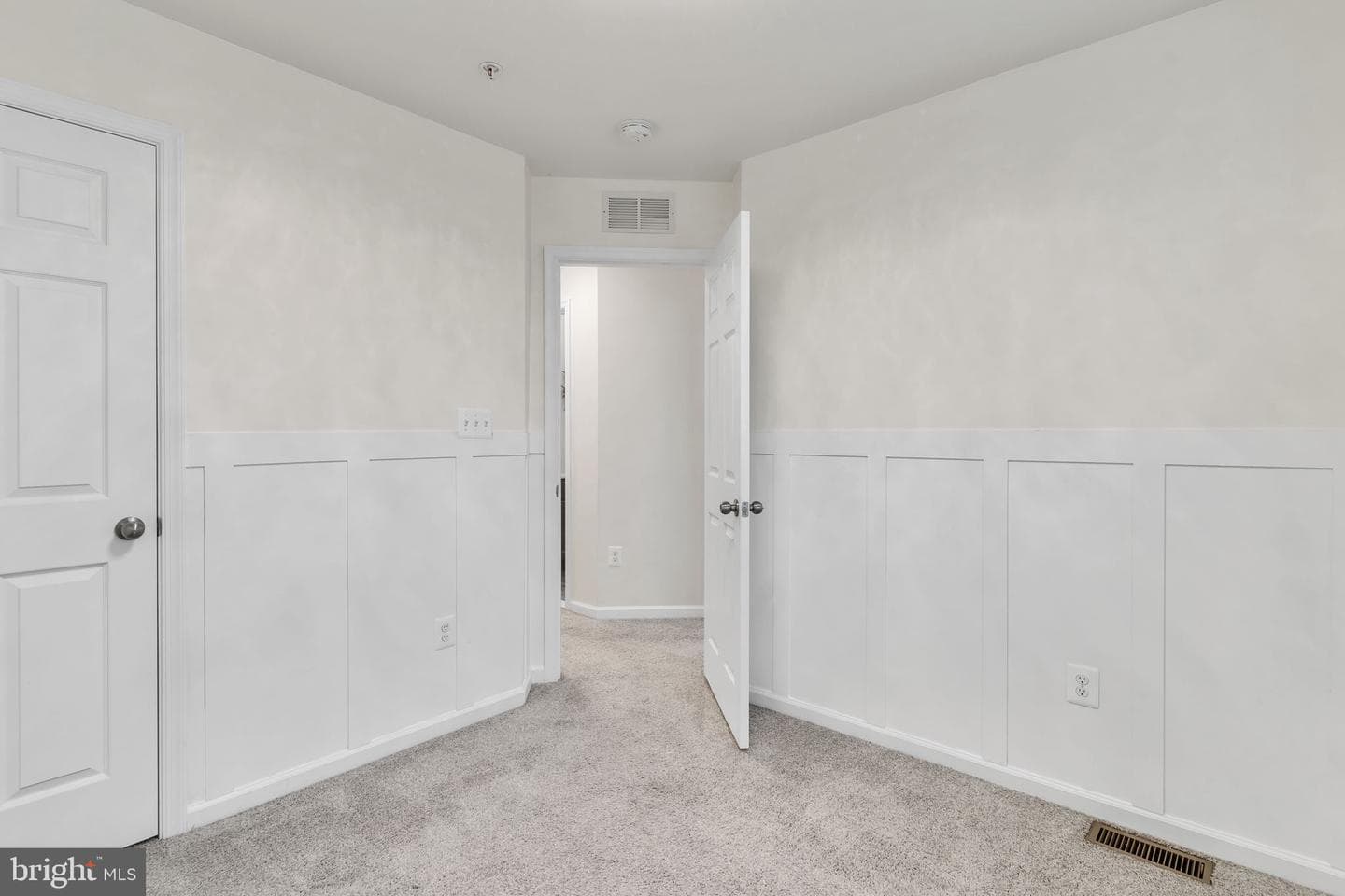 341 Crimson Avenue photo 52