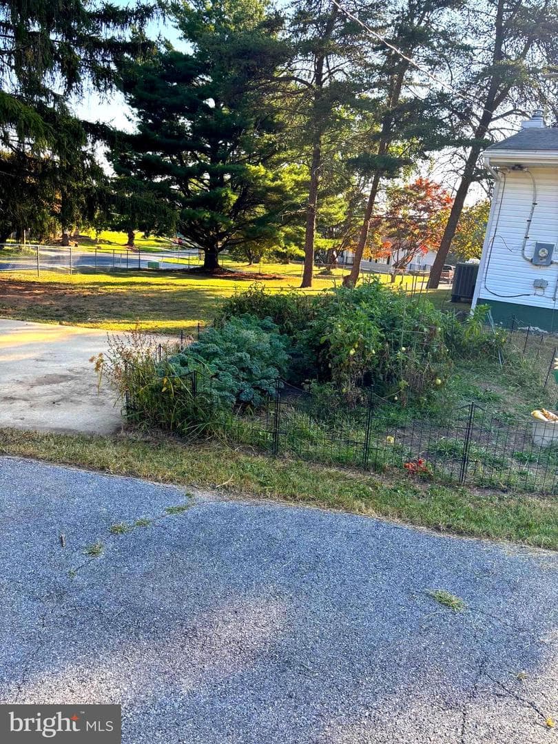 3736 Grave Run Road photo 7