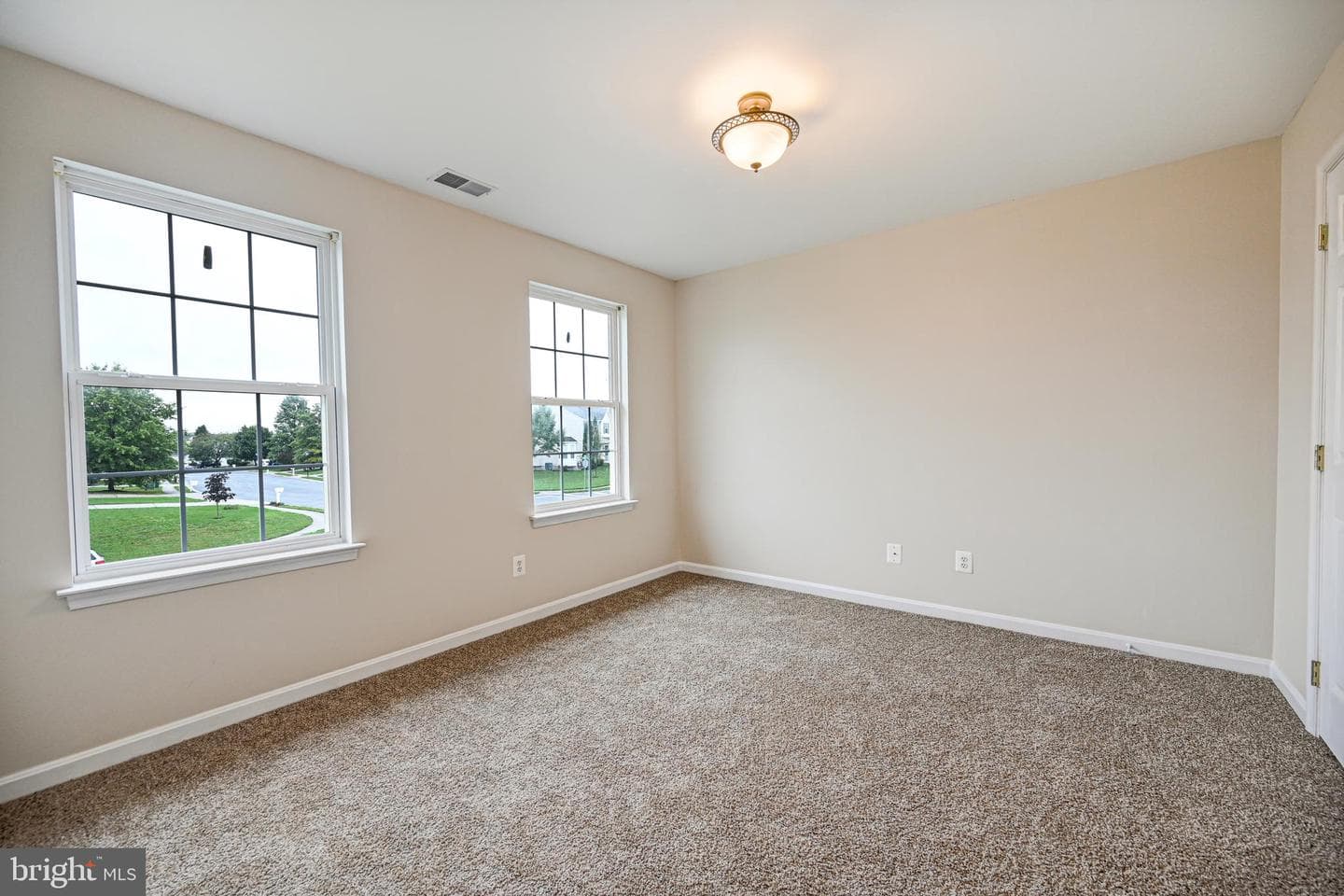 320 O Brien Avenue photo 26
