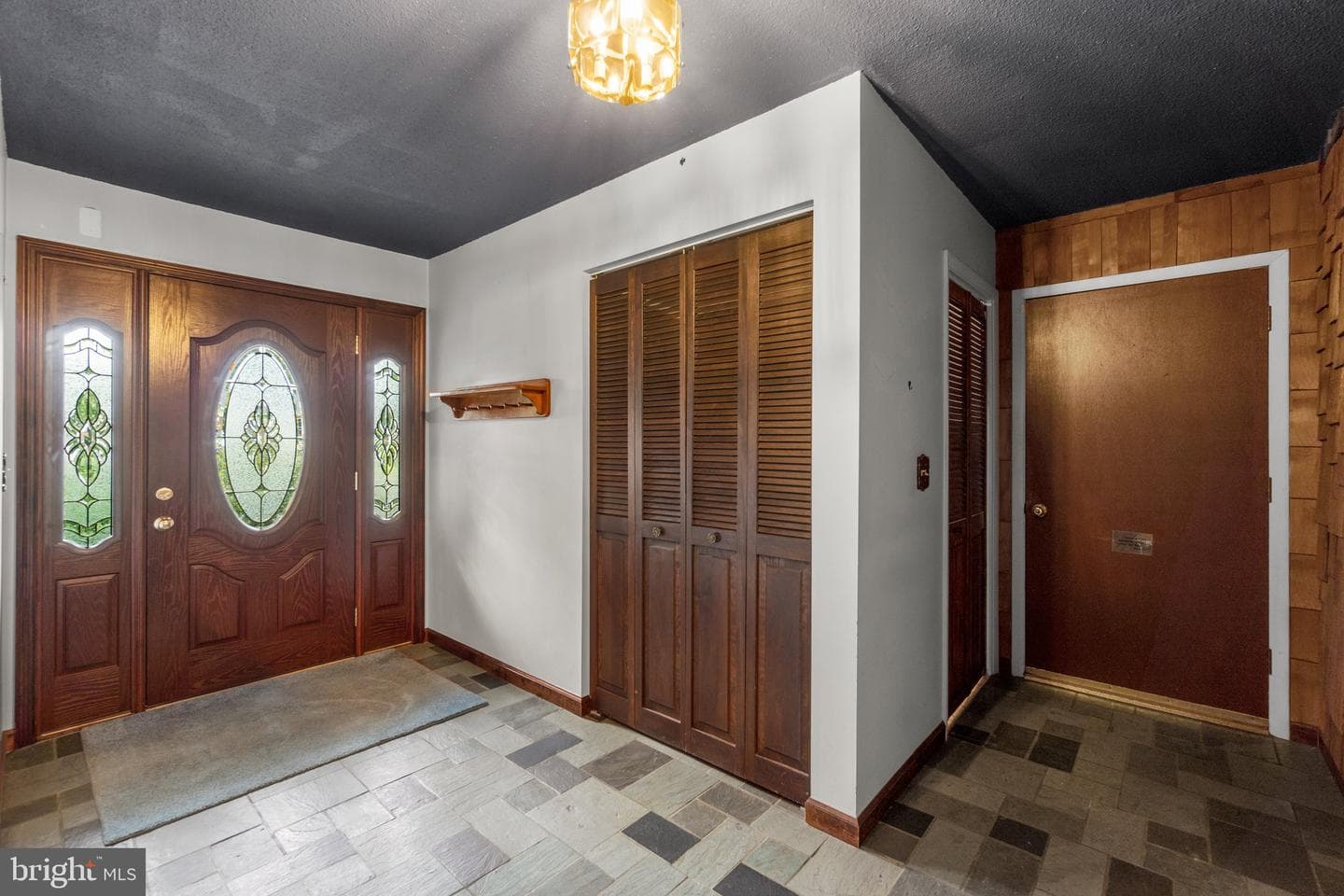 1401 Chazadale Way photo 3