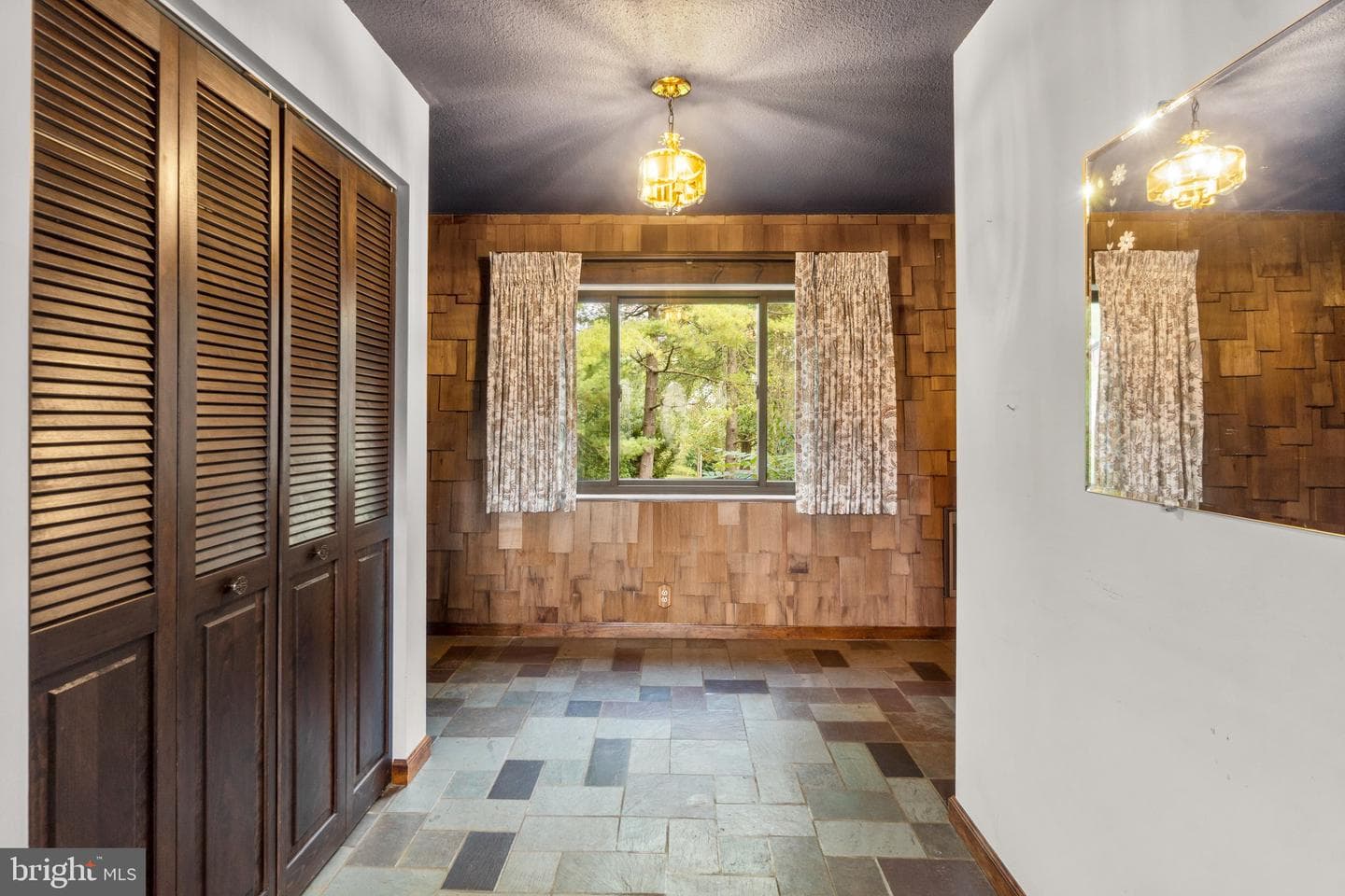 1401 Chazadale Way photo 7