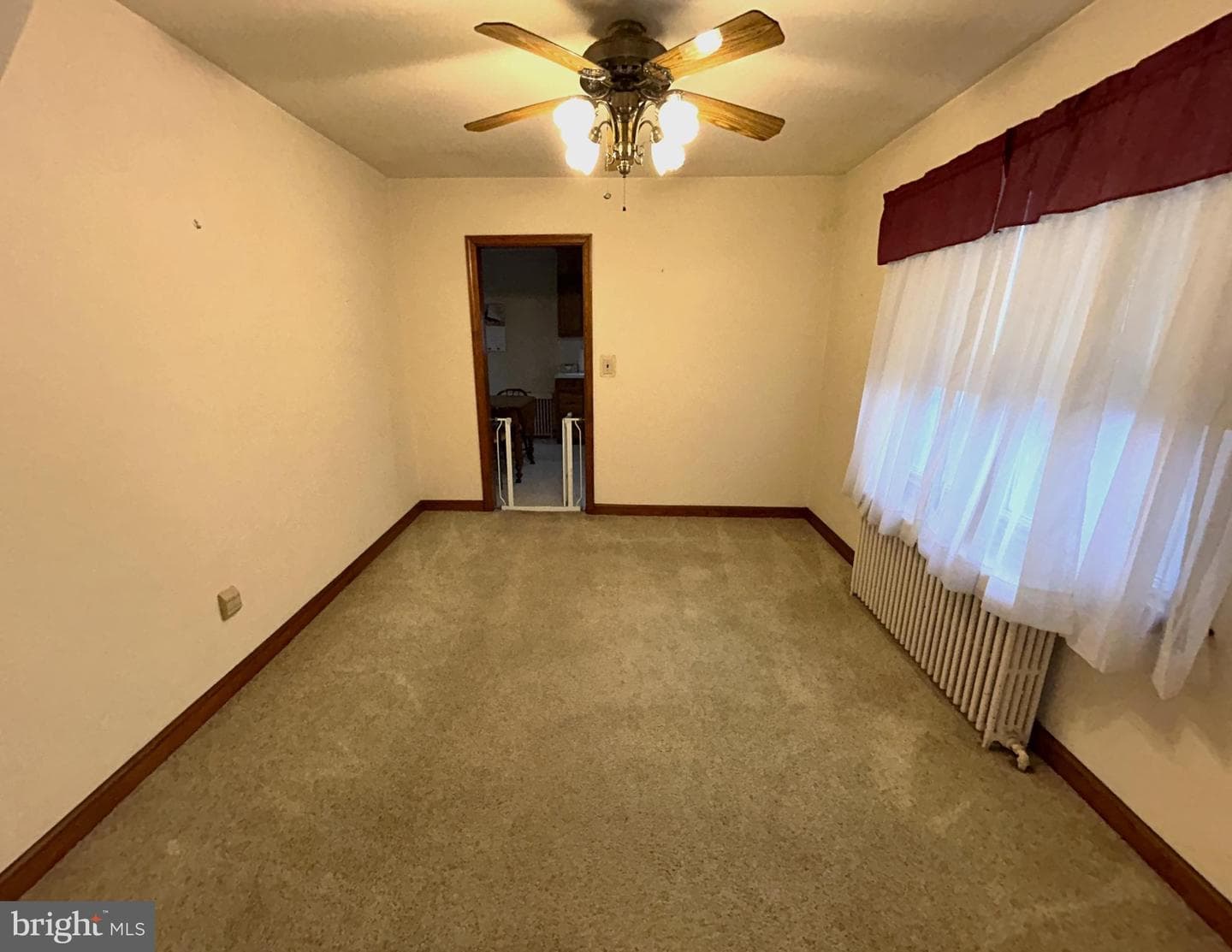16 Kemper Avenue photo 8