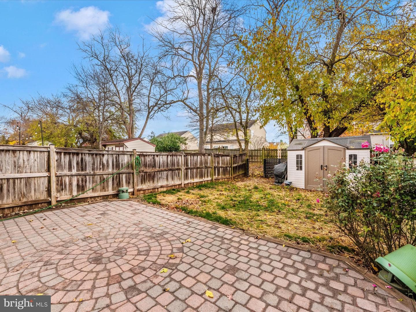 235 Lodestone Court photo 43