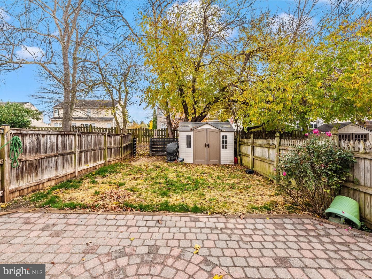 235 Lodestone Court photo 44