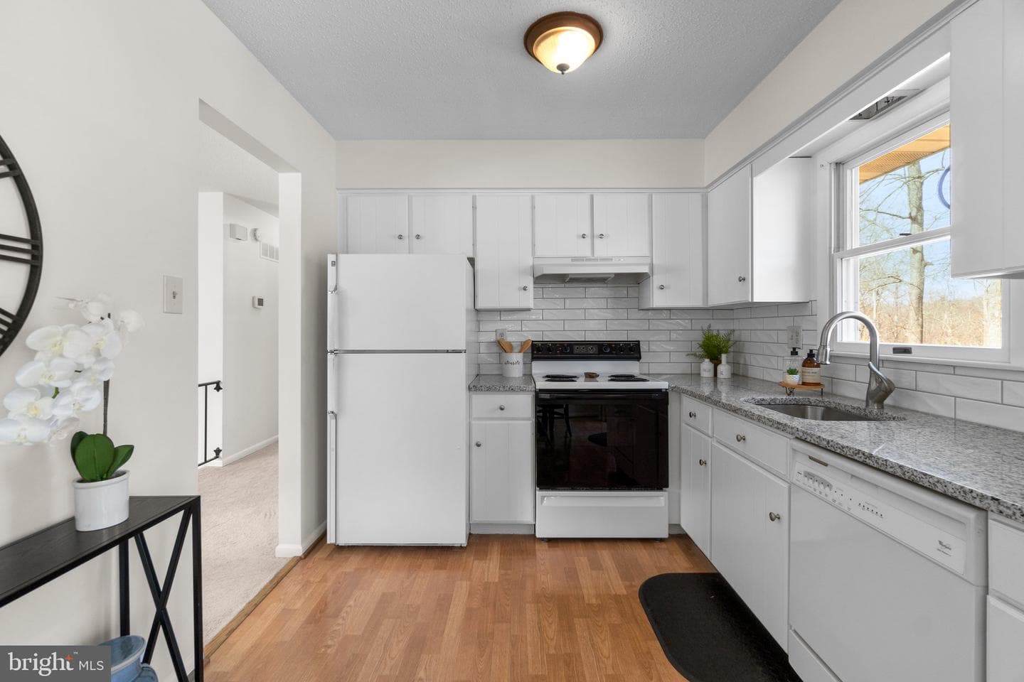3692 Altondale Road photo 6