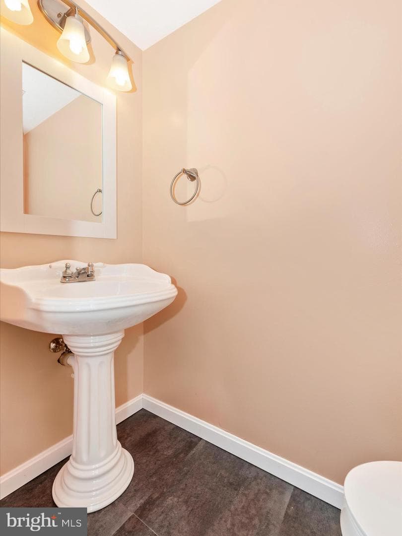 715 Horpel Drive photo 22