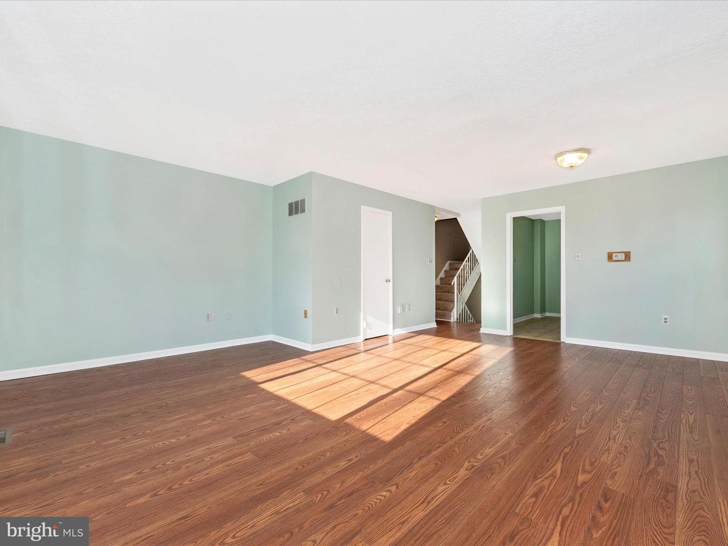 715 Horpel Drive photo 7