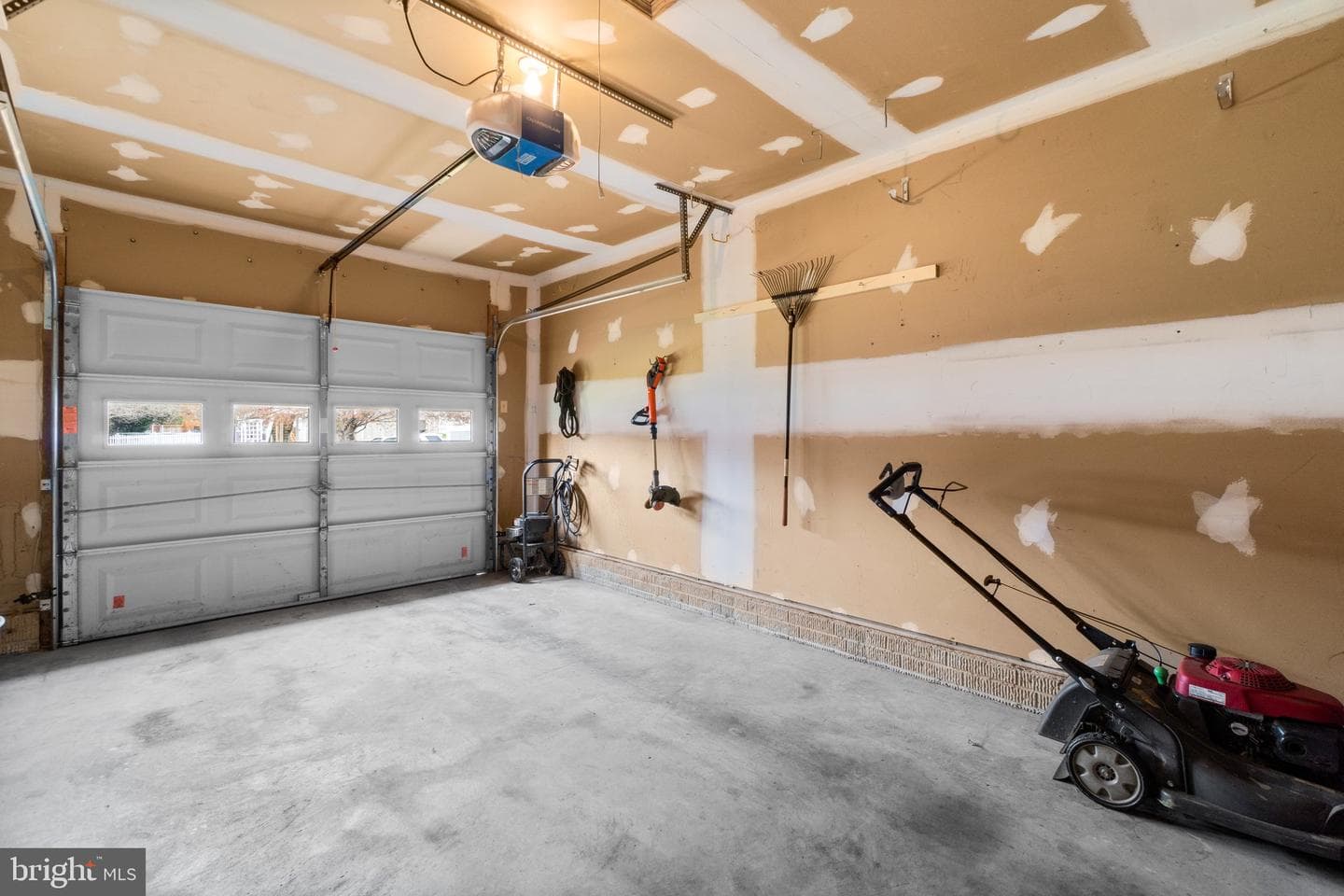 1359 Becket Road photo 32